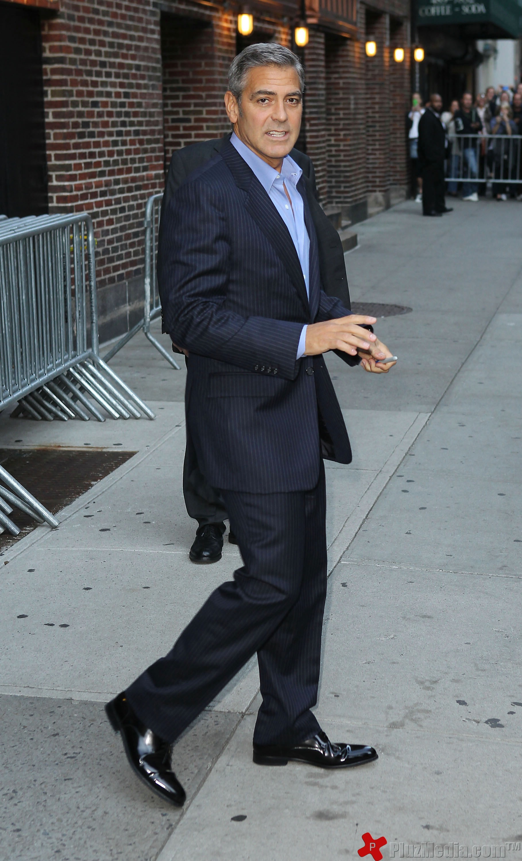 George Clooney at 'The Late Show with David Letterman' - Photos | Picture 95523